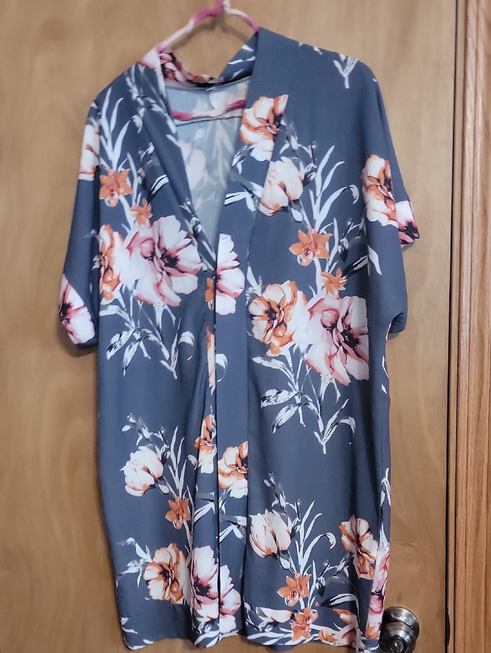 Women's Slate Gray Floral V-Neck Short Sleeve Blouse Oversized